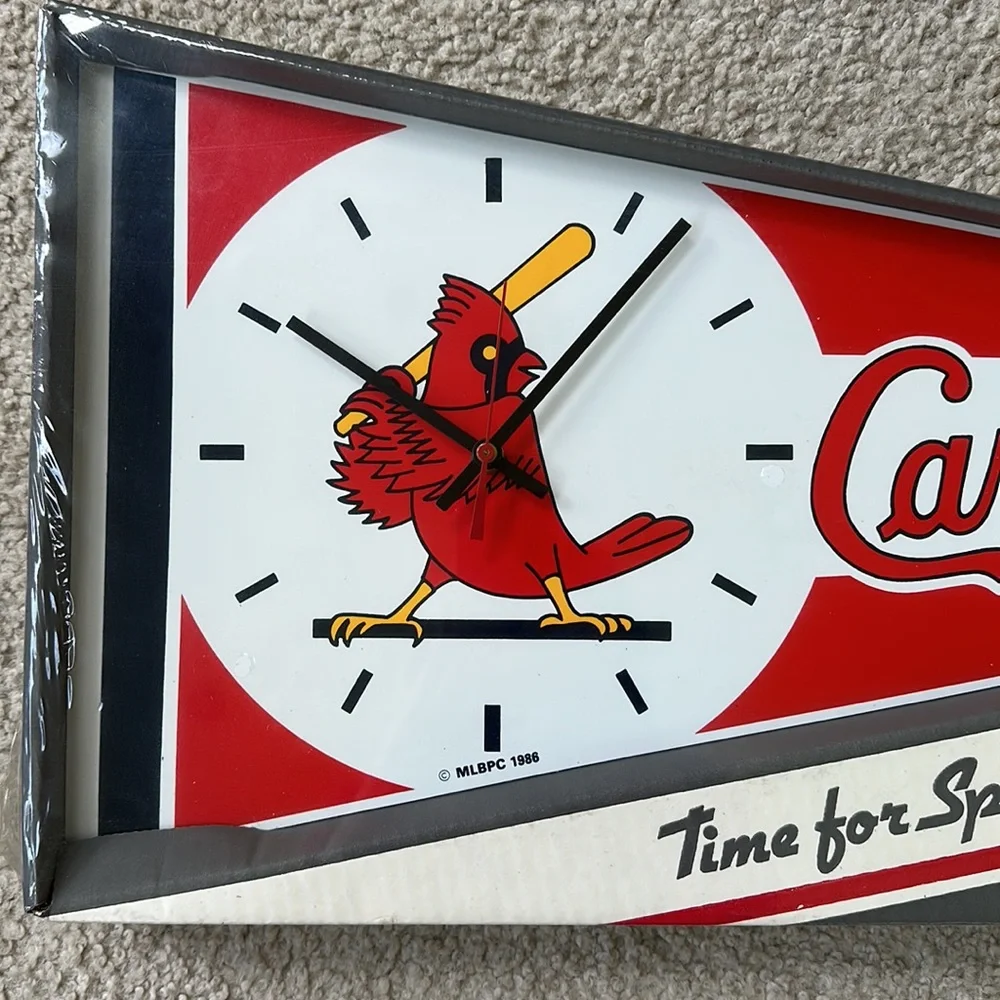 Rare Vintage St. Louis Cardinals Pennant Clock
